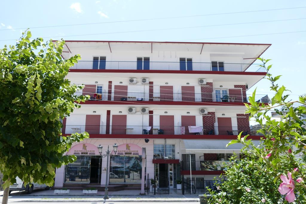Adonis Apartments Paralía Eksteriør bilde