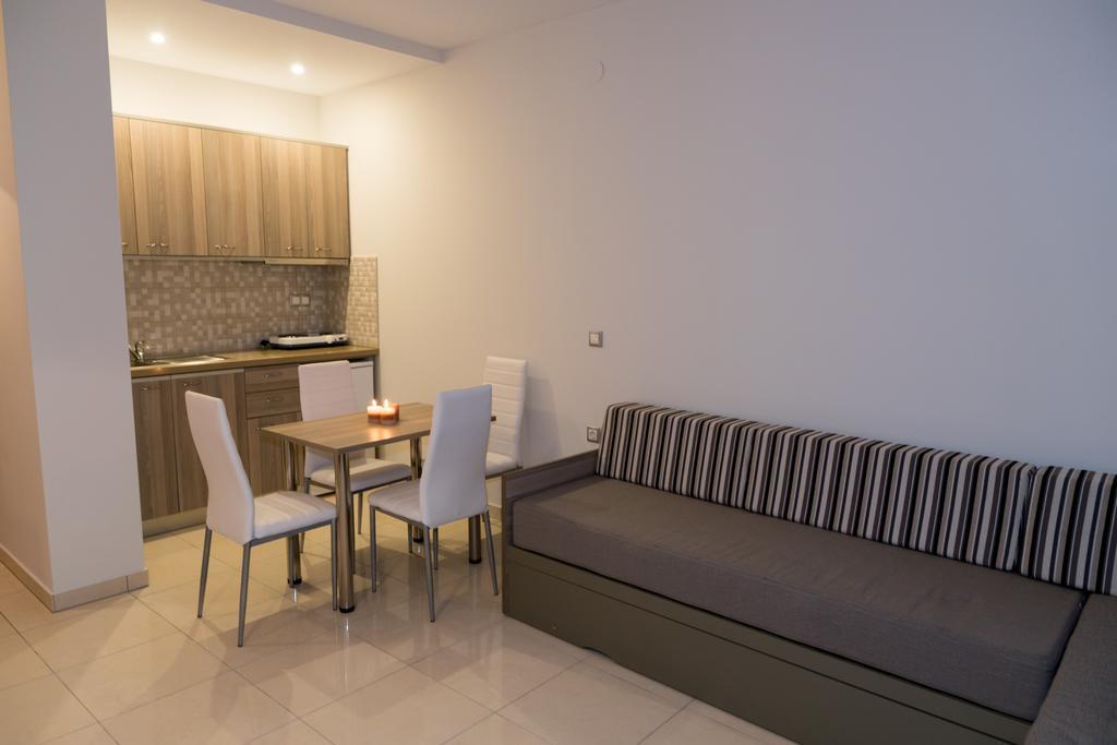 Adonis Apartments Paralía Eksteriør bilde