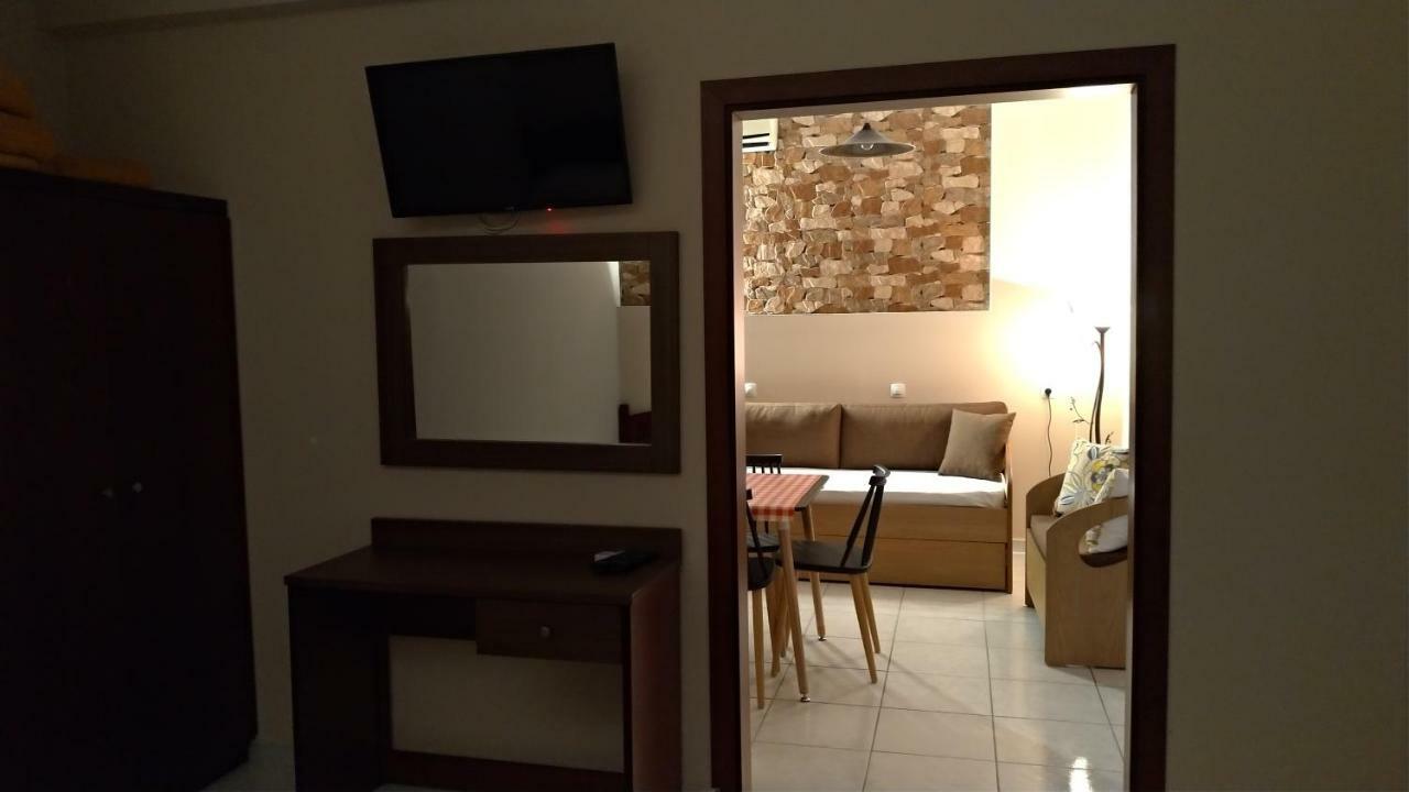 Adonis Apartments Paralía Eksteriør bilde