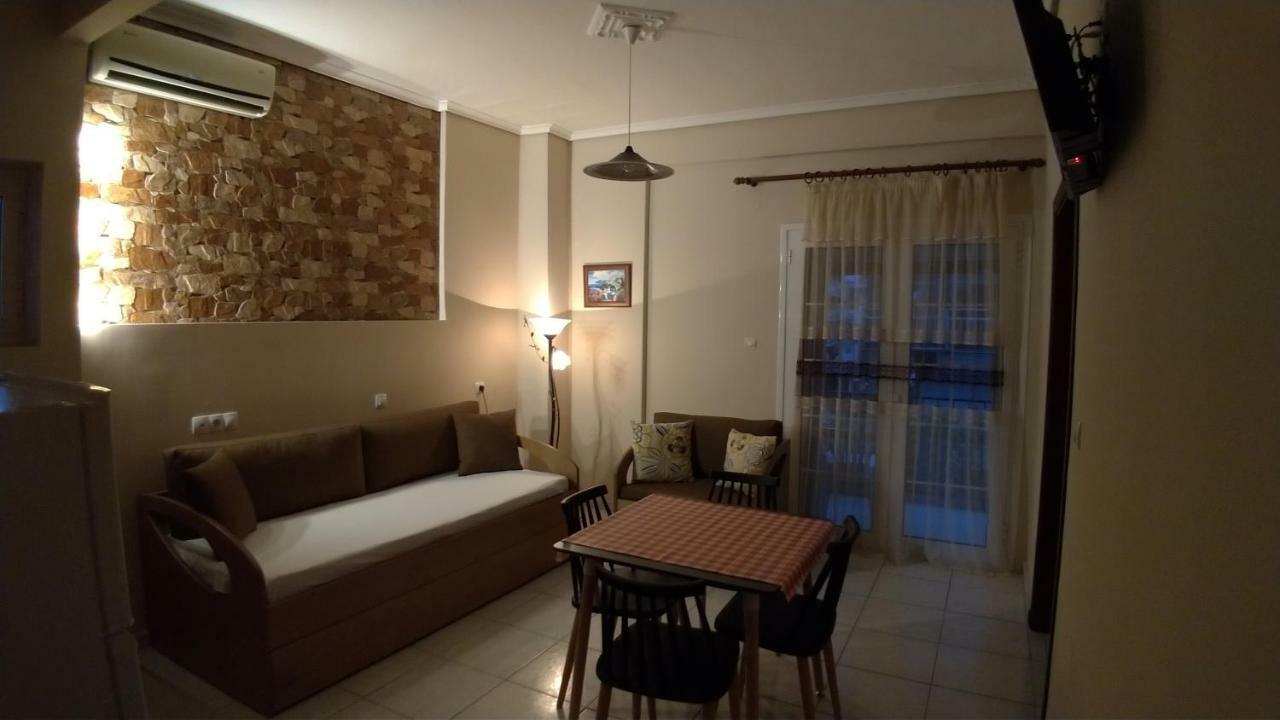 Adonis Apartments Paralía Eksteriør bilde